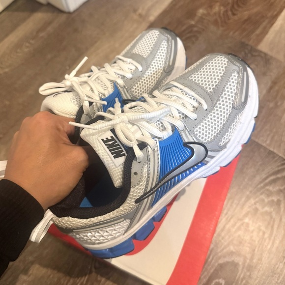 Nike Vomero 5